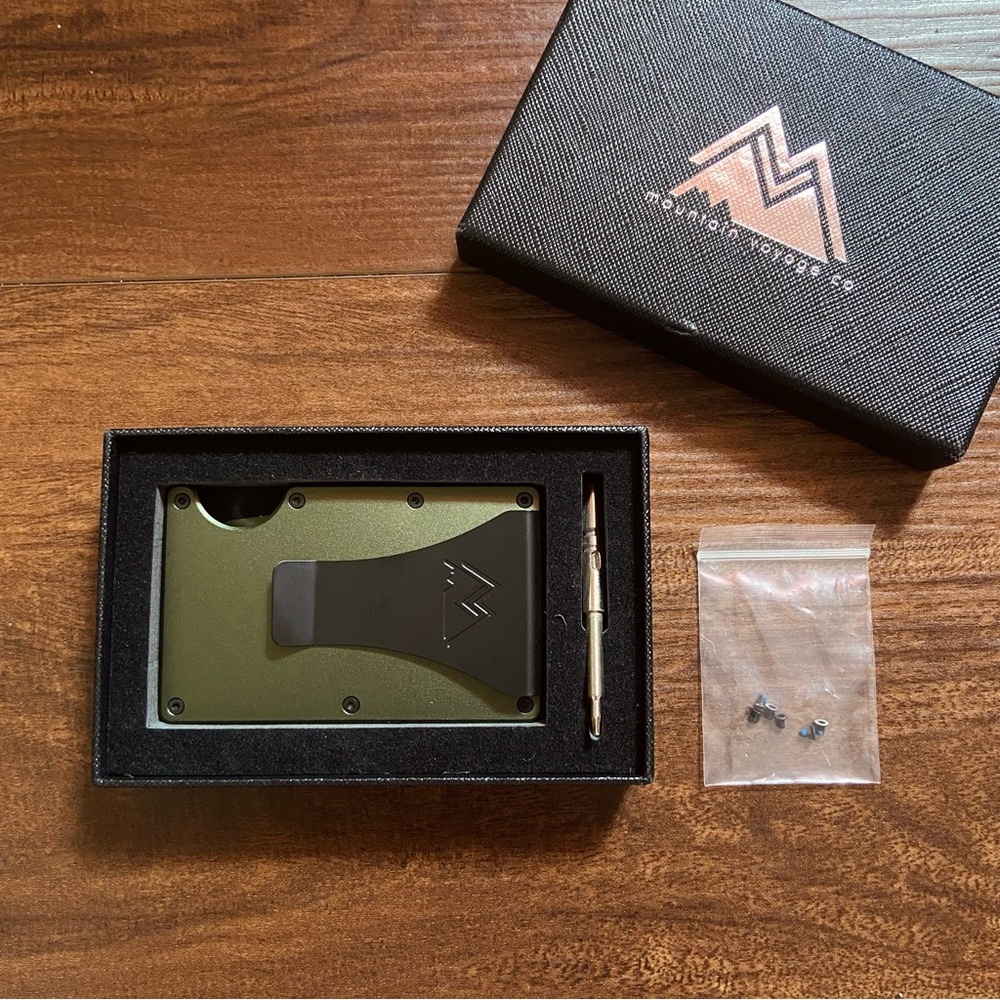 NEW Mountain Voyage Co. Minimalist Wallet